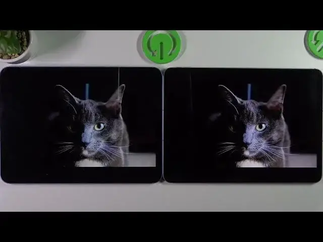 Video thumbnail for iPad Pro 11' 4th Gen VS iPad 10th Gen 2022  - Display Comparison