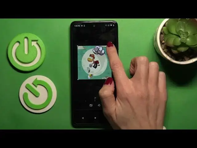 'Video thumbnail for How to Add Photo to Contact on Motorola Moto E32S?'