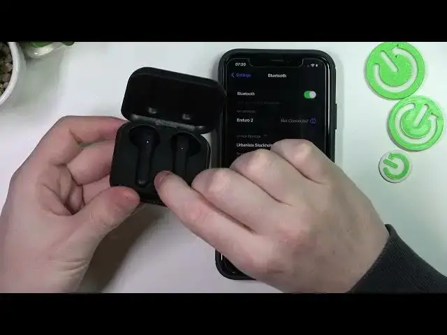 Video thumbnail for Urbanista Stockholm Plus Earbuds - How To Factory Reset