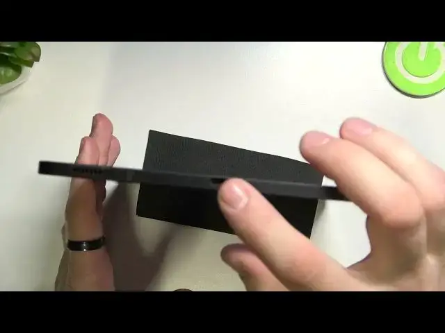 'Video thumbnail for How to Connect Headphones to SAMSUNG Galaxy Tab S8'