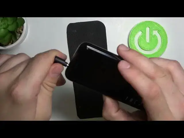 Video thumbnail for How to Connect Headphones to Nokia 8000 4G  - 3.5 mm Jack Port Connection