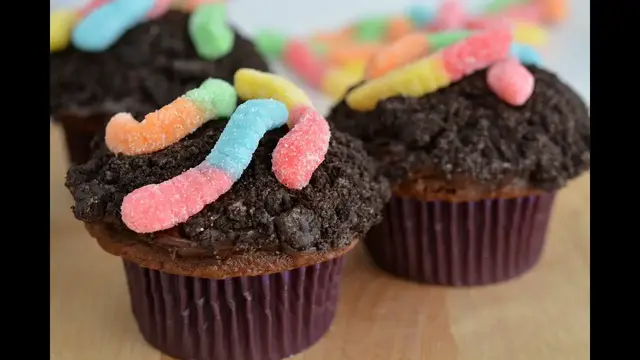 Video thumbnail for Dirt Cupcakes Recipe | How To Make Dirt Cupcakes | SyS