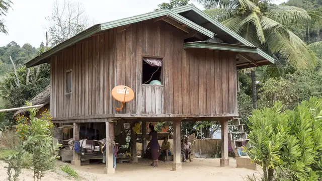 Video thumbnail for Mekong, Besuch in einem Dorf der Khmu | Laos
