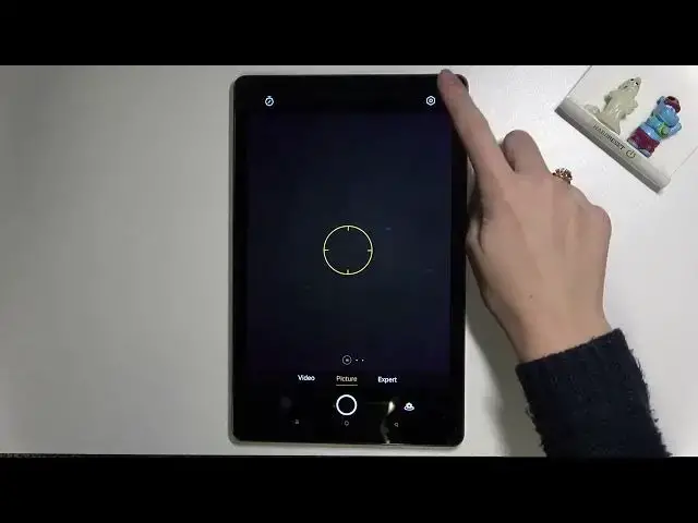 Video thumbnail for How to Turn On / Turn Off Camera Mirror Effect on REALME Pad // Flip Selfie