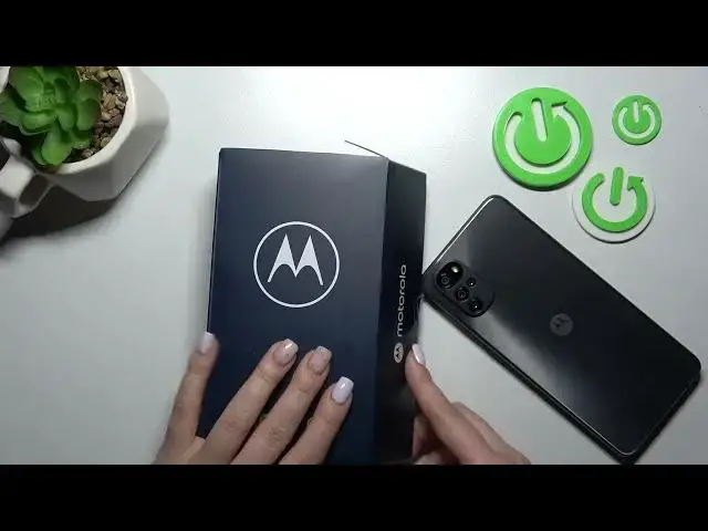 'Video thumbnail for Does MOTOROLA Moto G22 Come With 3.5mm Headphones Adapter – Unboxing'