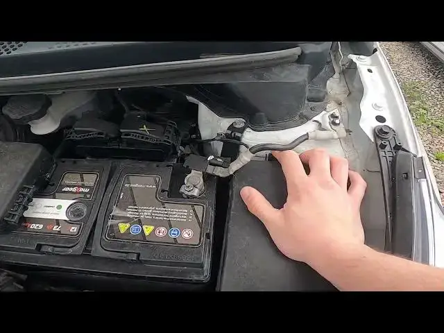'Video thumbnail for Where is Fuse Box Under the Hood in Kia Ceed II ( 2012 - 2018 ) - Find Fuse Box'