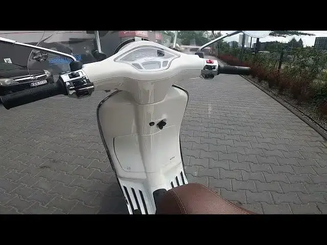 Video thumbnail for How to Find Sticker With Recommended Tyre Pressure in Vespa Primavera ( 2017 - now )