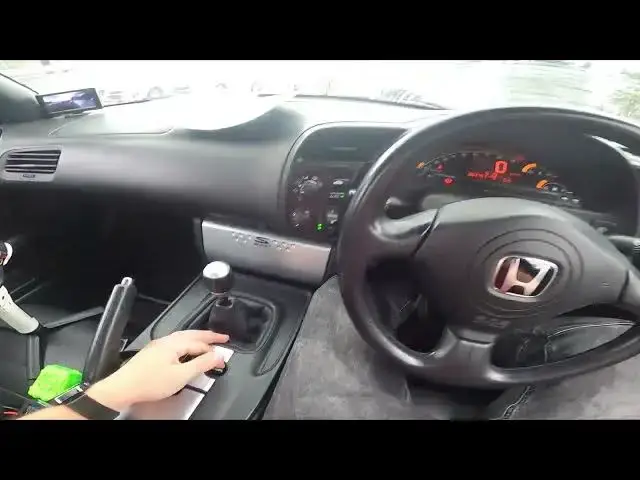 Video thumbnail for How to Open the Roof in Honda S2000 ( 1999 - 2009 ) | Manage Sunroof