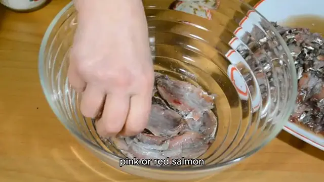 Video thumbnail for Salmon croquettes recipe