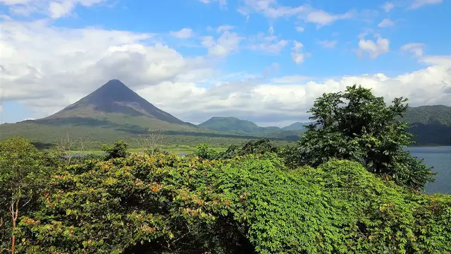 Video thumbnail for Nationalpark Vulkan Arenal | Costa Rica