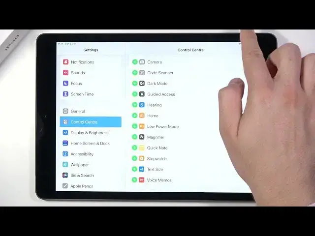 Video thumbnail for How to Adjust Control Center Shortcuts on iPad 2021 – Customize Top Menu Apps