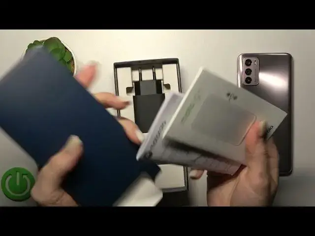 'Video thumbnail for MOTOROLA Moto G42 All Box Accessories | Unboxing'