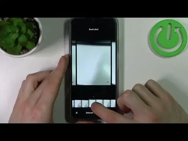 Video thumbnail for How to Take a Burst Shot in the Camera of POCO M5