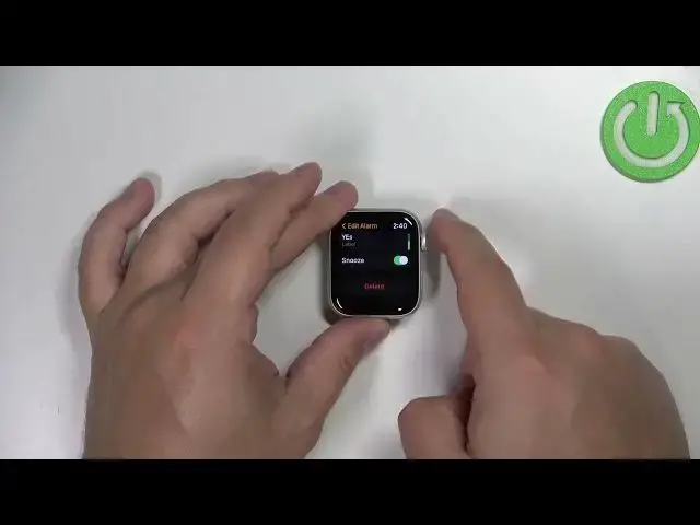 'Video thumbnail for How to Activate Alarm Clock in Apple Watch SE 2nd Gen | Apple Watch SE 2022'