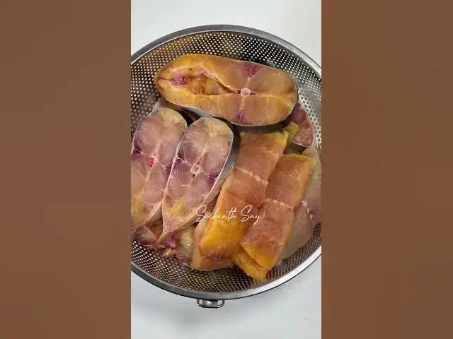 Video thumbnail for Quick and Easy Cambodian Recipes | របៀបប្រឡាក់ត្រីងៀតប្រាប្រៃផ្អែម