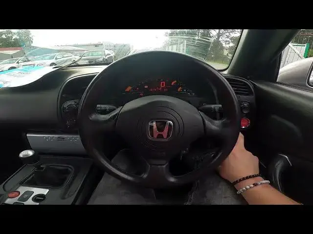 'Video thumbnail for How to Turn Engine On in Honda S2000 ( 1999 - 2009 ) - Use Start Stop Function'