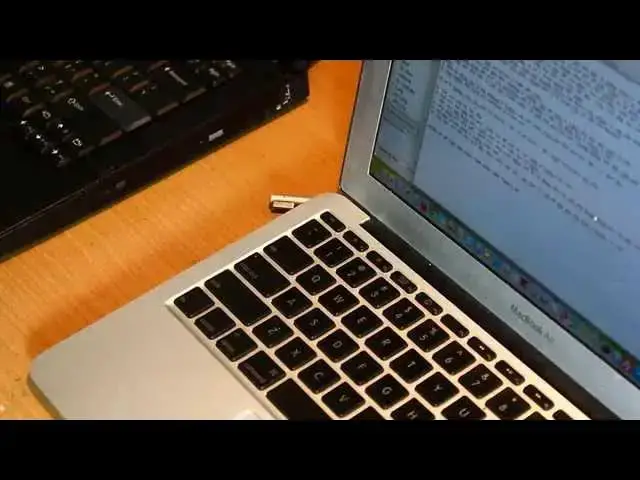 Video thumbnail for Cách sử dụng pin Macbook đúng cách