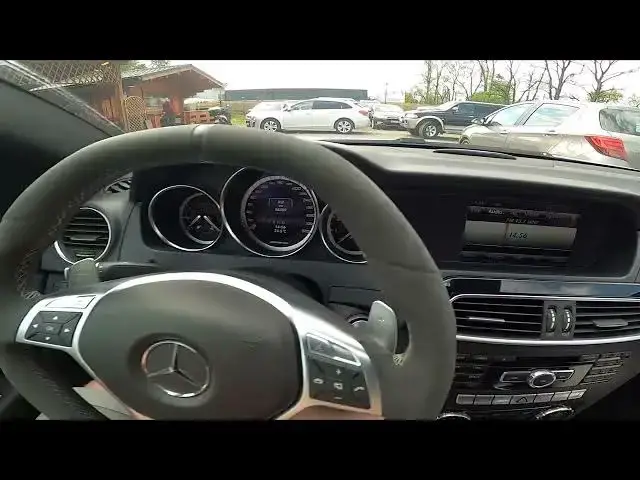 Video thumbnail for How to Assign Radio Station to Button in Mercedes C W204 C63 AMG ( 2011-2014 )