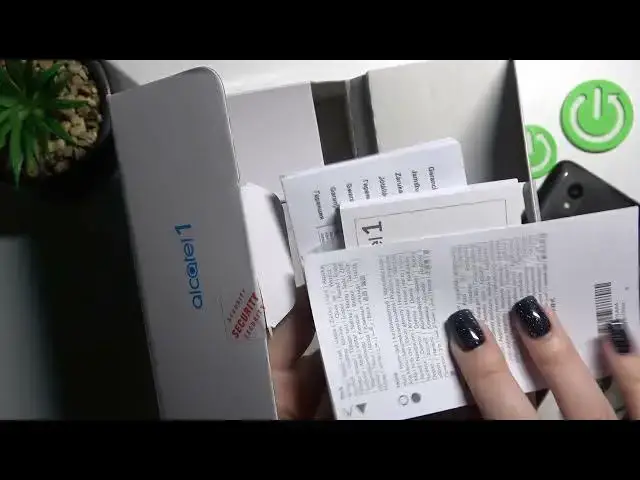 Video thumbnail for ALCATEL 1 (2022) All Box Accessories - Unboxing