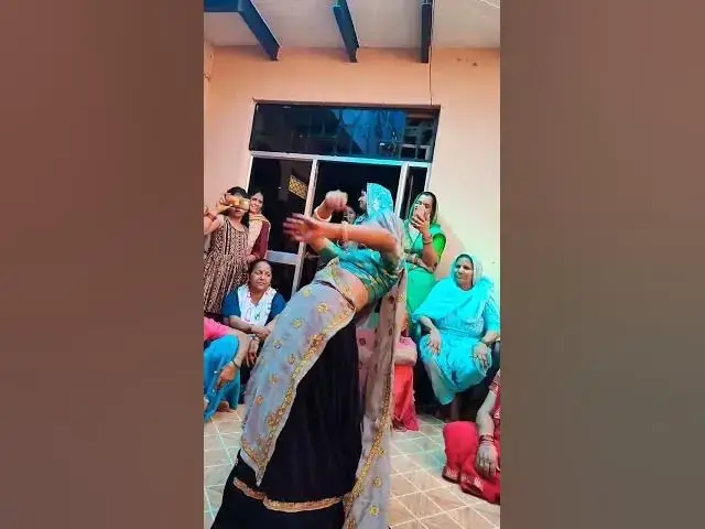 Video thumbnail for काले लहंगे आली ने तो कती कमर तोड़ दी देखो#trending #viral # डांस #happy_lokgeet