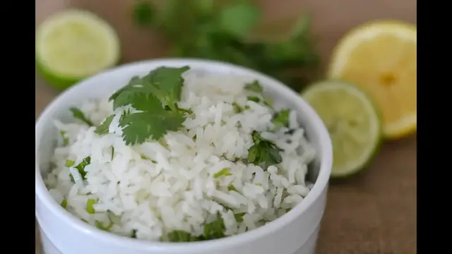 Video thumbnail for Cilantro Lime Rice Recipe - How To Make Cilantro Lime Rice - Sweet y Salado