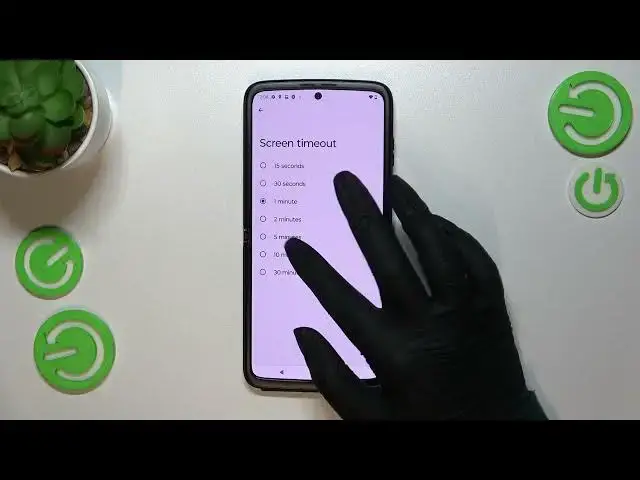 'Video thumbnail for How to Change Screen Timeout on Motorola Razr 2022'