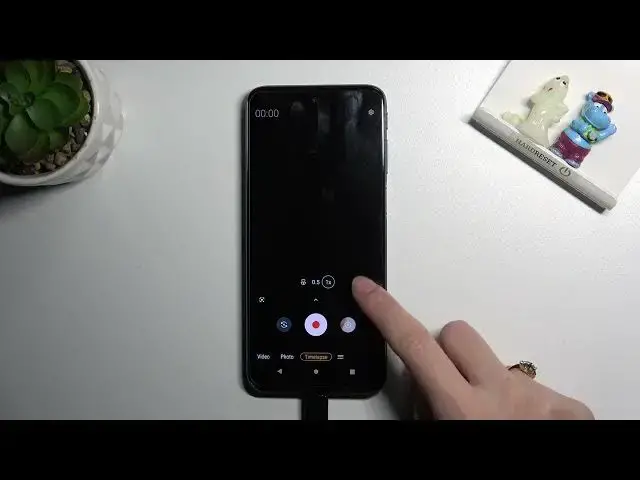 Video thumbnail for How to Change Speed of Slow Motion Recording on MOTOROLA MOTO G31 - Slow-motion Mode