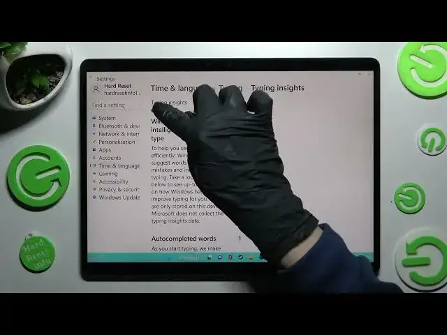 Video thumbnail for MICROSOFT SURFACE PRO X - How To Enter Text Correction Options