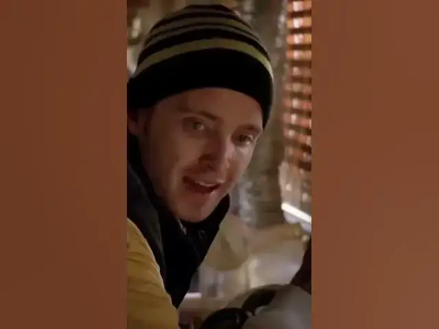 Video thumbnail for Jessies Friend brings a Crossbow #shorts #breakingbad #jessiepinkman #jessepinkman