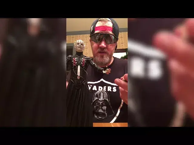 'Video thumbnail for Unboxing/Review Mezco  Hellraiser III: Hell on Pinhead 12" Figure'