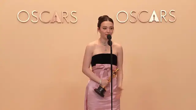 Video thumbnail for American Star Mikey Madison Reflects on Life-Changing Oscar Win for 'Anora' | Oscars 2025