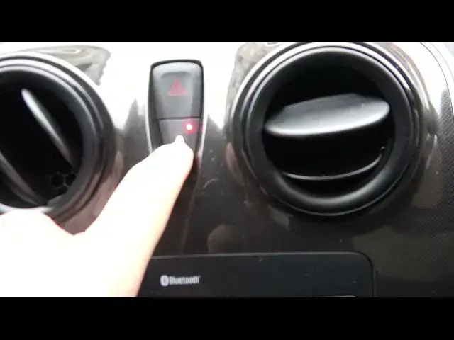 Video thumbnail for How to Automatically Lock or Unlock Doors in Dacia Sandero ( 2011 - 2020 ) - Manage All Lock Doors