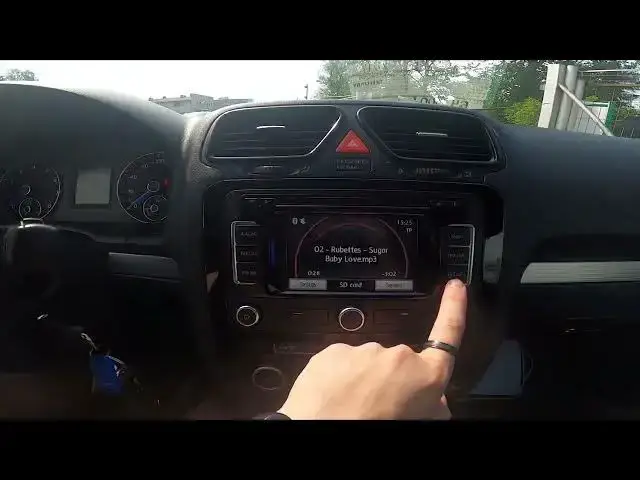 Video thumbnail for How to Turn Speed Dependent Volume On or Off in Volkswagen Scirocco III ( 2008 - 2017 )