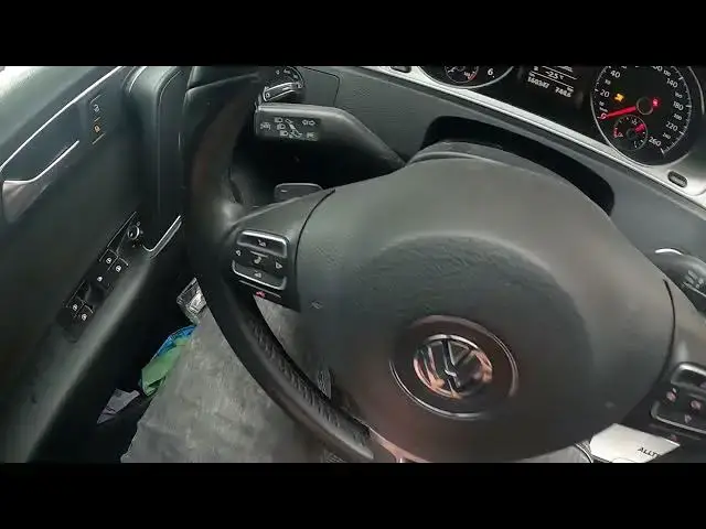 Video thumbnail for How to Enable or Disable Traction Control in Volkswagen Passat B7 (2010 - 2015) - Traction Control