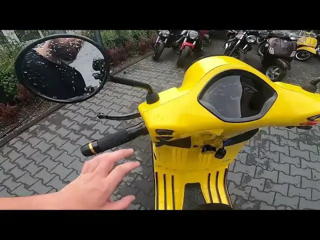 Video thumbnail for How to Enable or Disable High Beam in Vespa GTS ( 2005 - now ) | Use High Beam