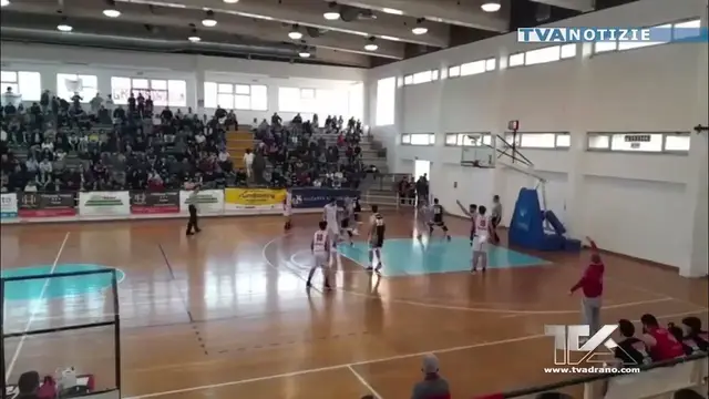 Video thumbnail for Basket. La finale regionale del campionato di serie D vinta da Caltanissetta che supera Adrano 79-45
