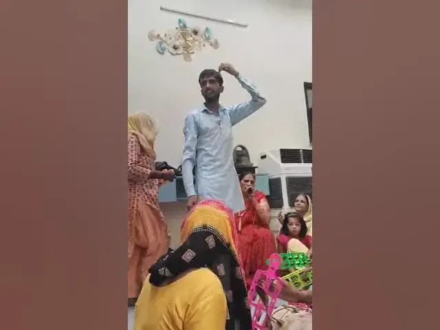 Video thumbnail for बालाजी महाराज तेन मौज कर दी हरे गुलाबी नोटा से म्हारी गोज भर दी#dance #hariyanvilokgeet #वायरल डांस