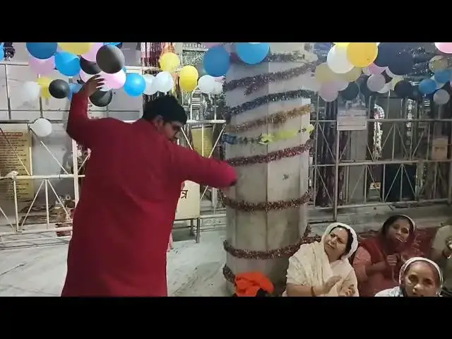 Video thumbnail for मां दुर्गे आवगी,माता रानी का bajan(पंडित जी एंडी नाचे)# माता #happy_lokgeet #viral #trending#डांस