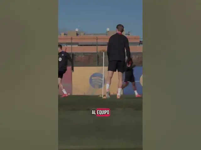 Video thumbnail for BUENAS NOTICIAS EN EL ENTRENAMIENTO DEL BARÇA #carpetasblaugranas #futbol #fcbarcelona