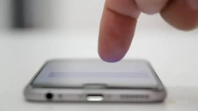 Video thumbnail for How to Automatically Save Snapchat Stories