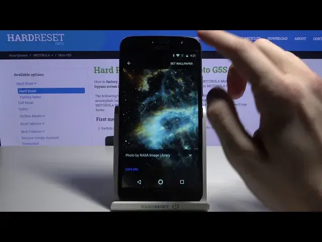 'Video thumbnail for How to Change Wallpaper in MOTOROLA Moto G5S – Refresh Display Look'