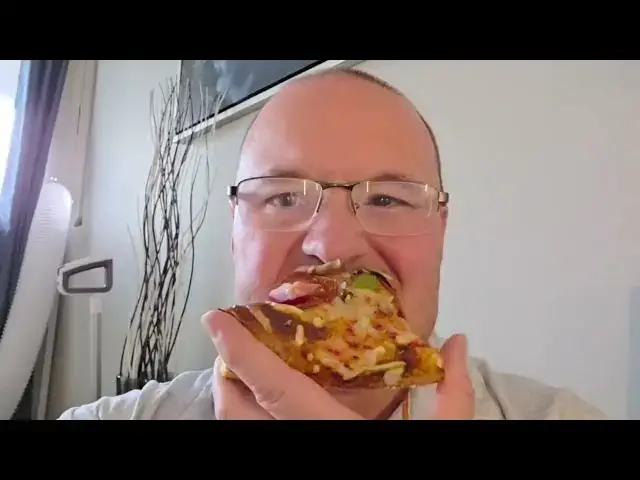 'Video thumbnail for Pizzaiolo Restaurant & Godmother Pizza Review'