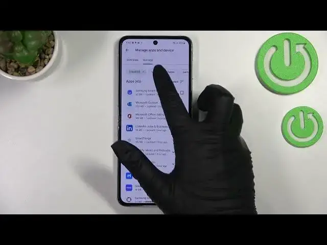 Video thumbnail for How to Update Apps on Samsung Galaxy Z Flip4 - Download App Actualizations