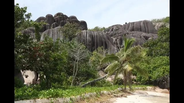Video thumbnail for Grande Soeur, Ausflug ab La Digue | Seychellen