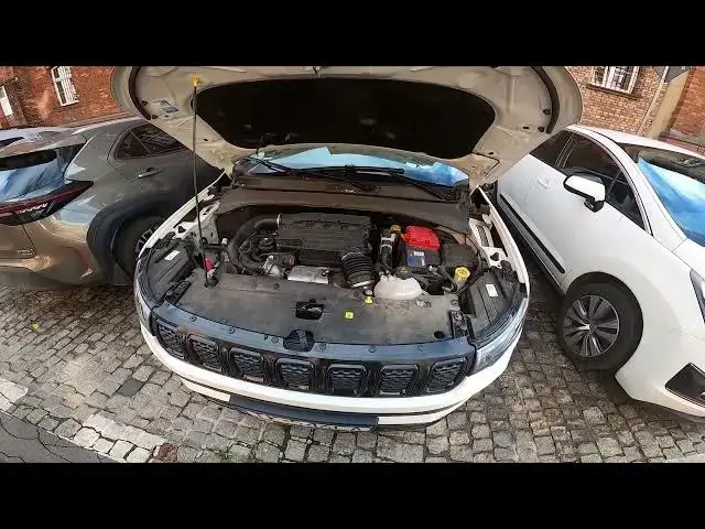 Video thumbnail for Where is the Washer Fluid Reservoir in Jeep Compass II Facelifting ( 2021 - now )