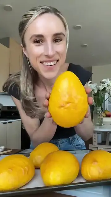 Video thumbnail for How about a 🥭    pastry  mango  dessert  baking  patisserie(480P)