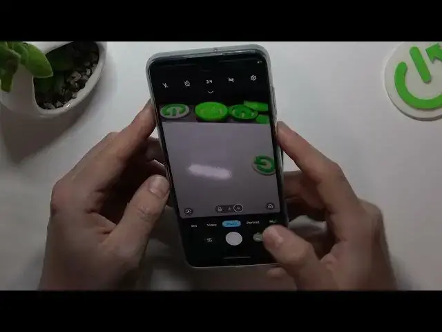 Video thumbnail for How to Take Live Motion Photo in Motorola Moto G73 - Create Live Pictures