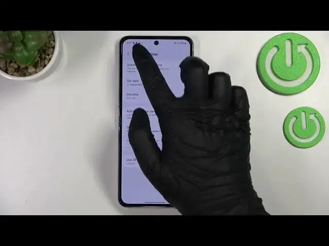 'Video thumbnail for How to Change Date & Time on Samsung Galaxy Z Flip4 - Set Up Date and Time'