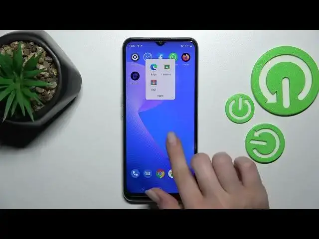 Video thumbnail for How to Create and Manage Home Screen Folders on REALME C31