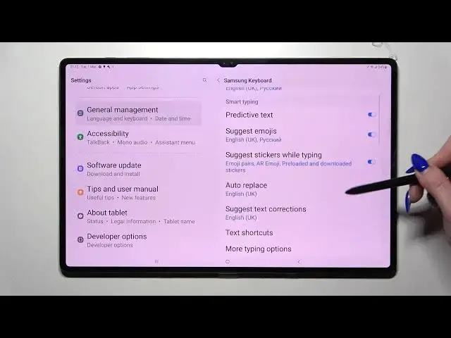 'Video thumbnail for Samsung Galaxy Tab S8 Ultra - How To Enter Text Correction Options'